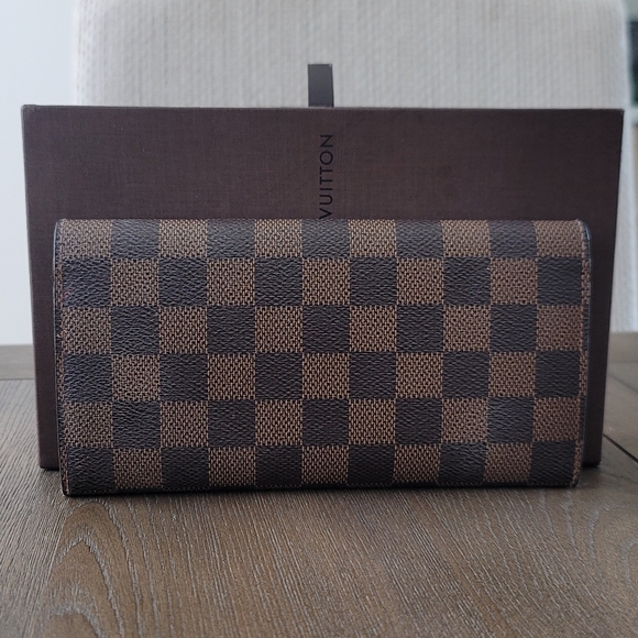 LOUIS VUITTON Emilie Damier Ebene Wallet Brown - Picture 5 of 13